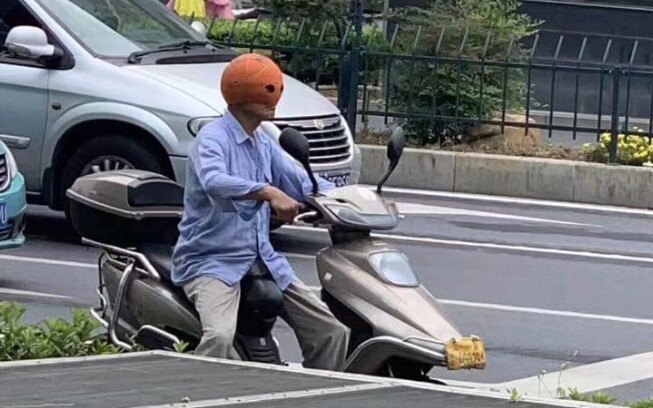 When traffic police began to strictly enforce helmets, various types of show helmets appeared