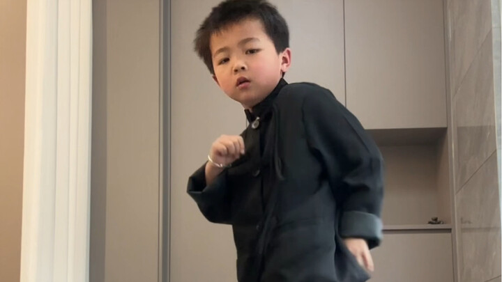 今天有点奶凶奶凶的哈哈哈哈