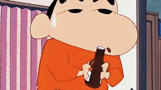 "Crayon Shin-chan" Shin-chan: "Con voi nhỏ của tôi bây giờ chắc chắn phải bám vào lưng Kazama rồi."