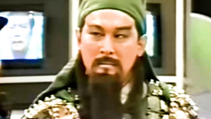 “That’s what a Martial Saint looks like! He made me believe Guan Yu really did look just like this!”