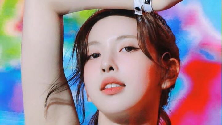 BAE红裙直拍O.O