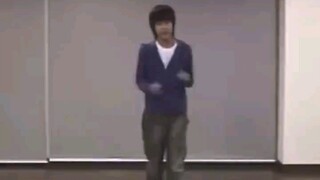 入SM前靠ytb学习舞蹈的李泰民的跳舞水平