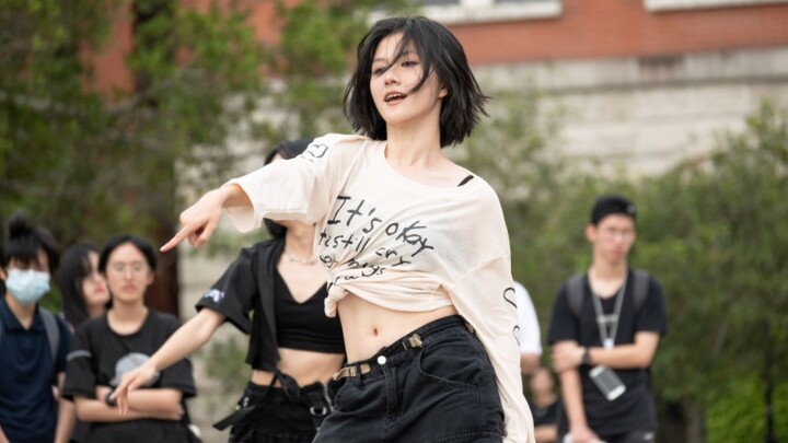 学校随舞最后一首！被我跳得野蛮至极的【Hey Mama】已跳爽！！！