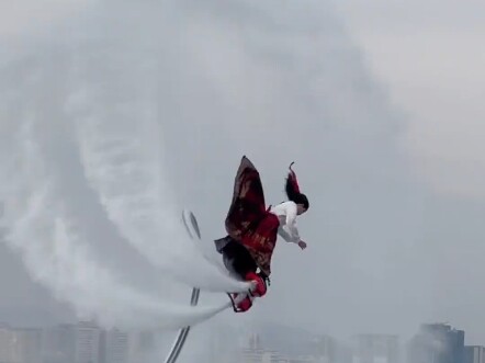 Legenda Putri Ular Baru Versi Laut Sanya