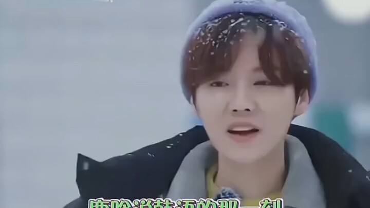 Khoảnh khắc Lộc Hàm nói tiếng Hàn chính là lúc DNA của EXO “động” rồi!
