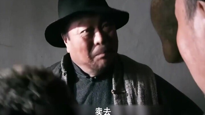 يخلط تجار الخبث الكحول الصناعي بماء الصنبور: 3 قطرات كحول تكفي لصنع دلو كبير من البَصَل، ربحٌ سريع و