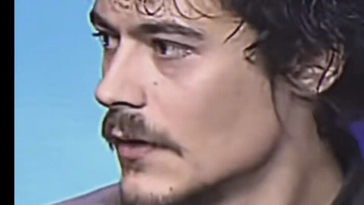 ماهر السحر | ما يدخنه أخونا ليس دخانًا، بل وحدة وشجنًا