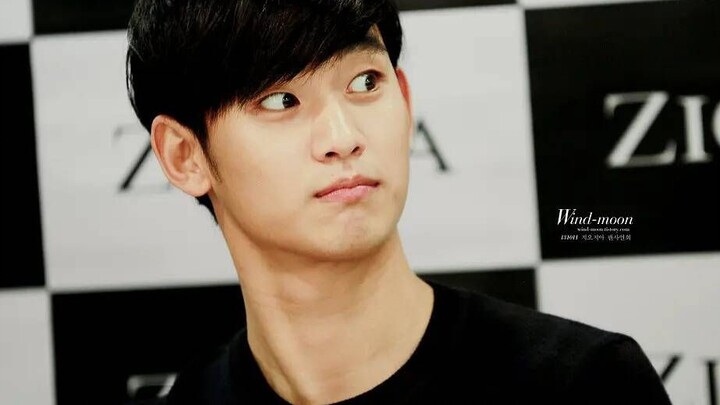 Anjing kecil peneliti arkeologi yang penuh kebahagiaan, Kim Soo-hyun memang aktor komedi pilihan tak