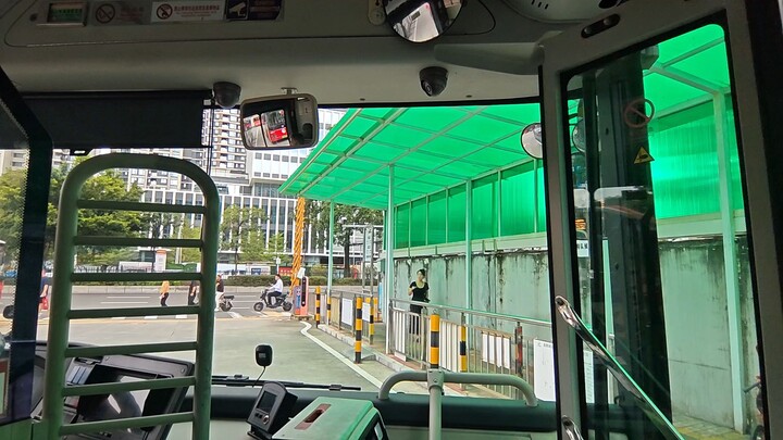 中国广州公交8路 逸景翠园（逸景路地铁站）开往中山八路（中山八地铁站）2026.08.01 11:08车次