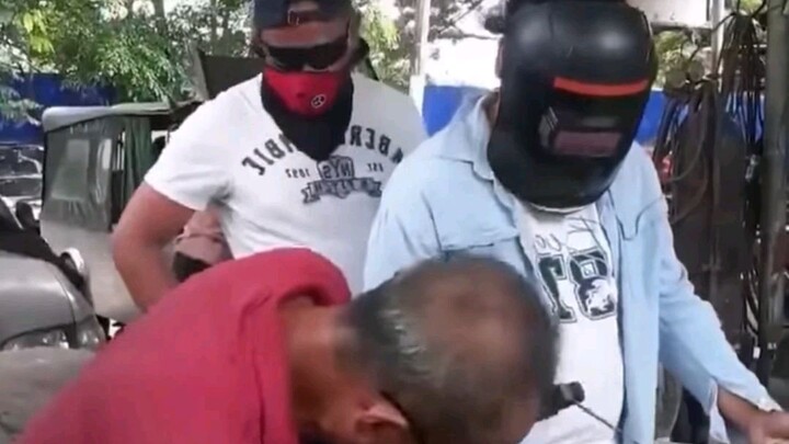 Welding instructions doesn't understand each other between instructor and student