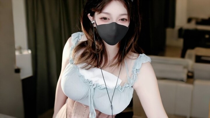 หลิวเฟยเอ๋อร์: ก่อนอื่น เวลาวาดภาพเลือกภาพต้องเลือกภาพสวยๆ อย่างไรก็ตาม คุณก็อย่าวาดแบบนี้สิ! 【ตอนจบ