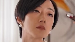 这就是财阀太太吗？买台法拉利跟玩儿似的