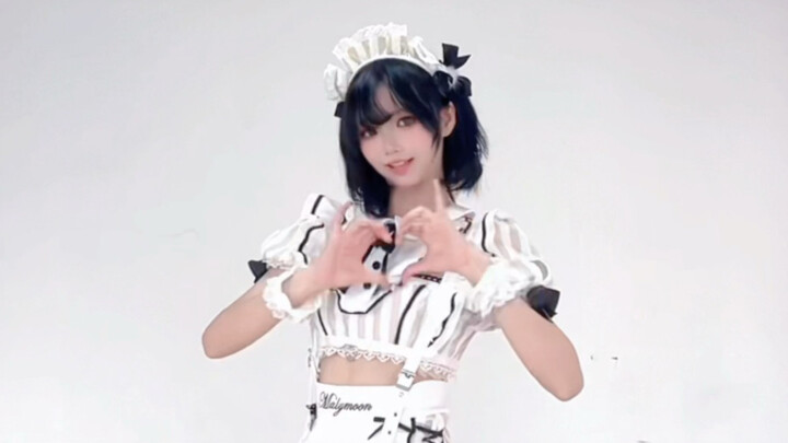 Ngày Valentine, so với chocolate thì em thích anh hơn nhiều!