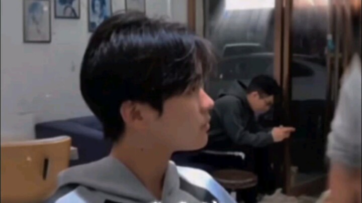 "عندما ينظر الشخص إلى كل شيء باستخفاف، فإنه يصبح لديه..."