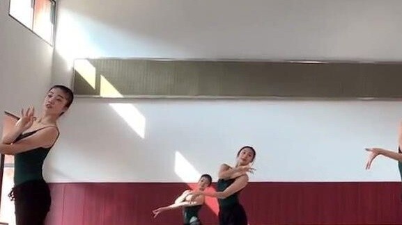 Foreigners can never understand the beauty of Chinese dance, from Guangdong Dance and Drama Academy