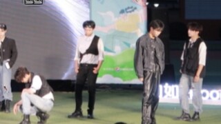 【Straykids】Tám chàng trai đặc biệt đã nhảy S-Class tại tiệc tốt nghiệp｜Đây có thể là Lớp học đỉnh ca