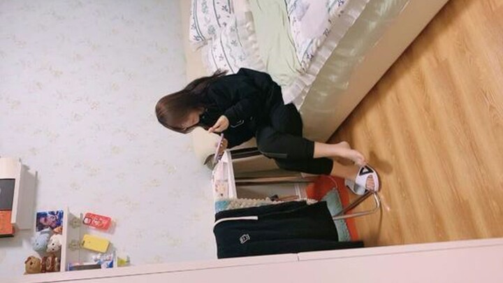 Aku beli sepatu buat diriku sendiri cuma buat ngelaburin anak ini