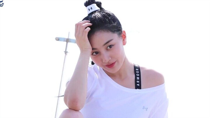 【TWICE Vietsub】 Hậu trường quảng cáo thể thao của JIHYO x Cosmopolitan