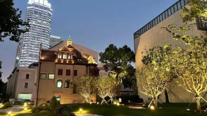 Konservatorium Musik Shanghai membongkar tembok pembatas dan menyatu dengan kawasan sekitarnya, sehi