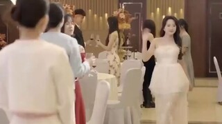 เธอทะลุมิตินิยายมาแต่งงานฟ้าแลบ...สุดท้ายเธอเลือกช่วยเขาแทนที่จะทำภารกิจกลับโลกเดิม💘