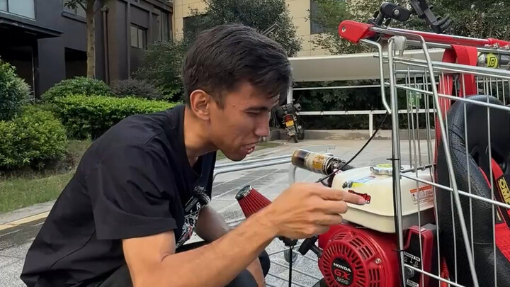 At such a young age, he’s built a motorized shopping cart from scratch. Though small, it’s fully fun