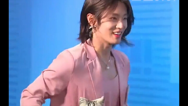 Wang Yibo, apa kamu bakal balik ke dunia hiburan Tiongkok? Li Wenhan, berani banget sih—nggak heran 