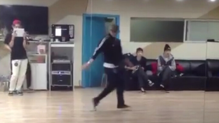 [Park Jin-young] 220107 Instagram update: “I joined JYP through dance, you know.”