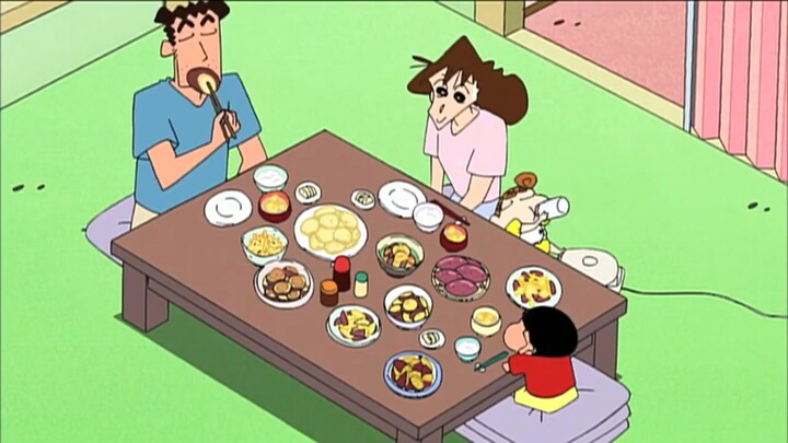 [Crayon Shin-chan] My family received a lot of sweet potatoes. Tonight we will have sweet potato sou