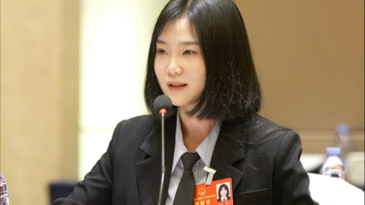 The boat has passed through thousands of mountains, but when I looked down, I found I was not on boa