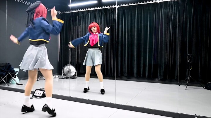 B Komachi "サインはB" hanya untuk idolamu♪, kodenya adalah B♡