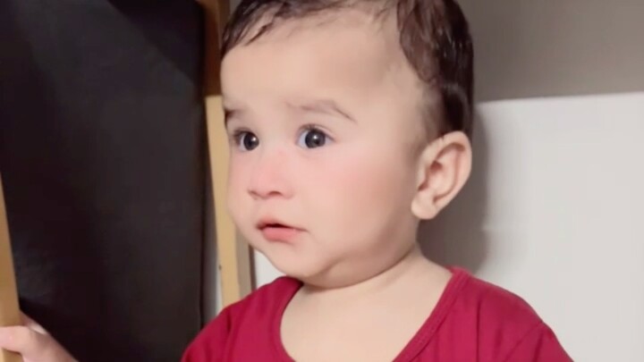 Cuteness overload, proceed with caution. 🥰"