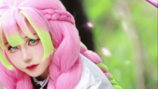 Demon Slayer cosplay relay