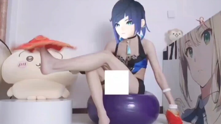 حاولت لف المنديل بالقدم