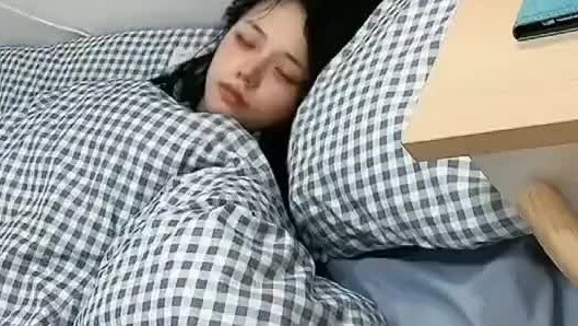 Mengapa kamu perlu tidur lama sebelum kamu hidup? Kamu pasti akan tidur lama setelah kematian.