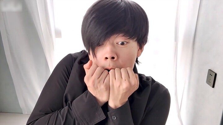 [Quá nhiều yếu tố] Anh em chuunibyou chơi bài ở nhà như thế nào? Một cuộc đối đầu thú vị!