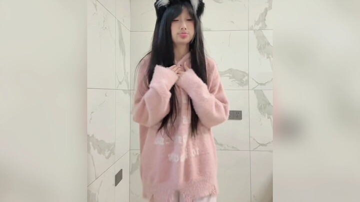 حصريّة: تحدي الرقص الأخير المجنون الذي يشعل السوشيال ميديا، قلبي يوجعني يا دكتور، مع تحدّي رقص تشي ش