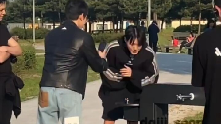 【SEVENTEEN】Quay vlog đường phố, 96line cùng Choi Dae-hyun làm chuyện lố bịch có…