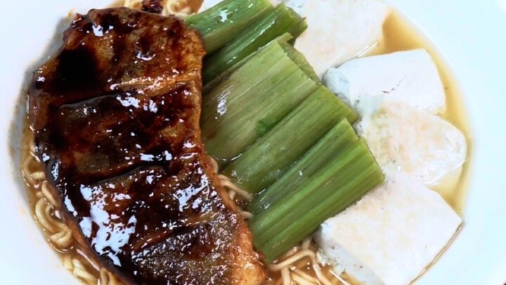 这碗泡面，劲太大了