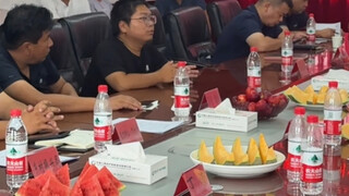 وقال إنه من أجل بناء شمال غرب الوطن الأم، يمكنك اختيار أن تكون سيئًا، ولكن من فضلك لا تصب الماء البا