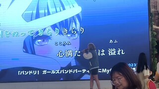 灯：为什么漫展上一个大祥老师都没有啊！（被打）