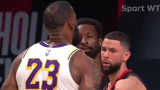 น็อคเอาท์ NBA Ball 🥊 🏀 บาสเก็ตบอลฮิตเผชิญกับช่วงเวลาตลก