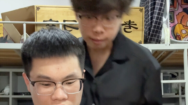 นี่เป็นครั้งแรกที่ฉันชอบคนขี้บ่นขนาดนี้