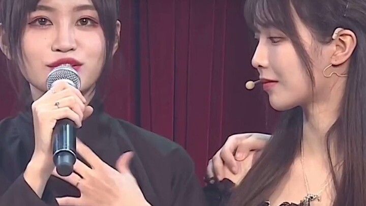 غيرة يانغ يانغ حلوة بسّه!