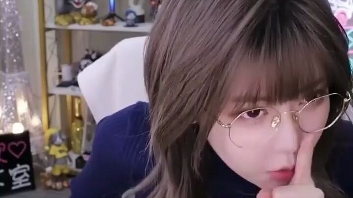 تشو شويي | موريتا شويي؟ يا أخت تشو، أم أختك أنتِ يا أخت تشو؟ ما أروع هذه التشبيهات!