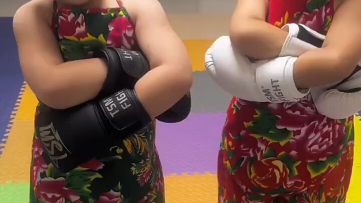 【Lão Đại Lão Nhị Tiểu Lão Tam sáng tác】Video mới nhất đã lên sóng, mong mọi người nhấn theo dõi!