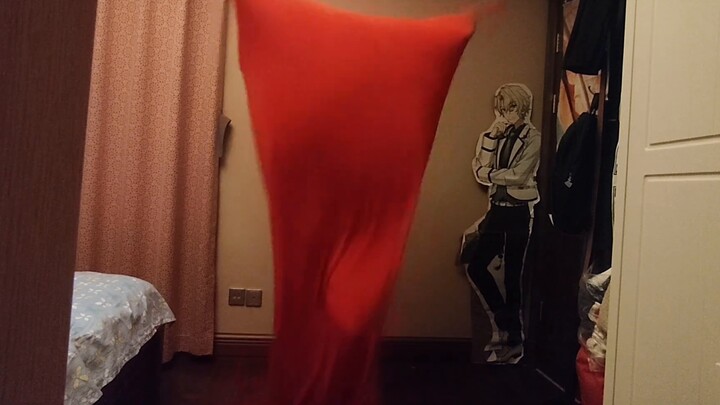 [es2] Langkah-langkah tarian yang inspiratif, tetapi terjebak dalam tarian