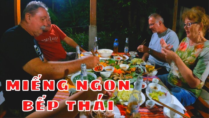 Phần 2 - Đi phượt với Tây - Choáng ngợp với ẩm thực Việt   #phượt_đường_khó #33