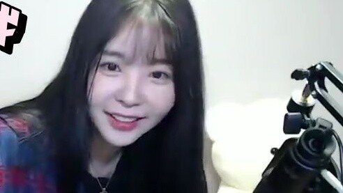 When the former singing and dancing idol meets JUST DANCE...