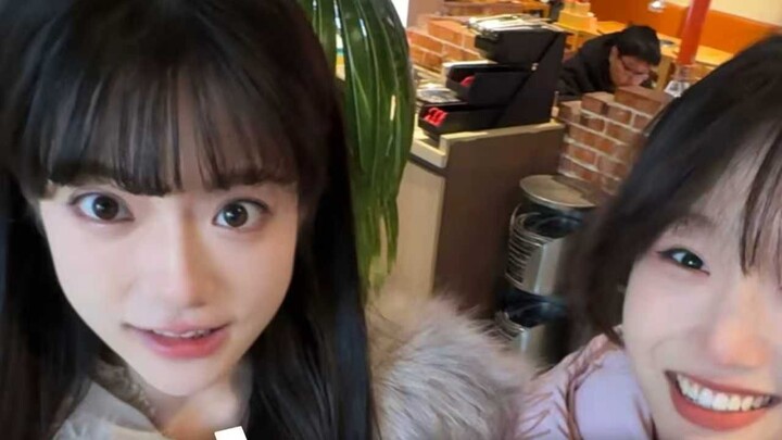 This isn’t green tea—this is clearly a warm, caring little companion!