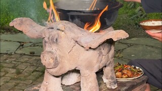 Để ăn canh cá, tôi đã xây một cái bếp lò nhỏ cho lợn, nhưng trông nó có giống lợn không?